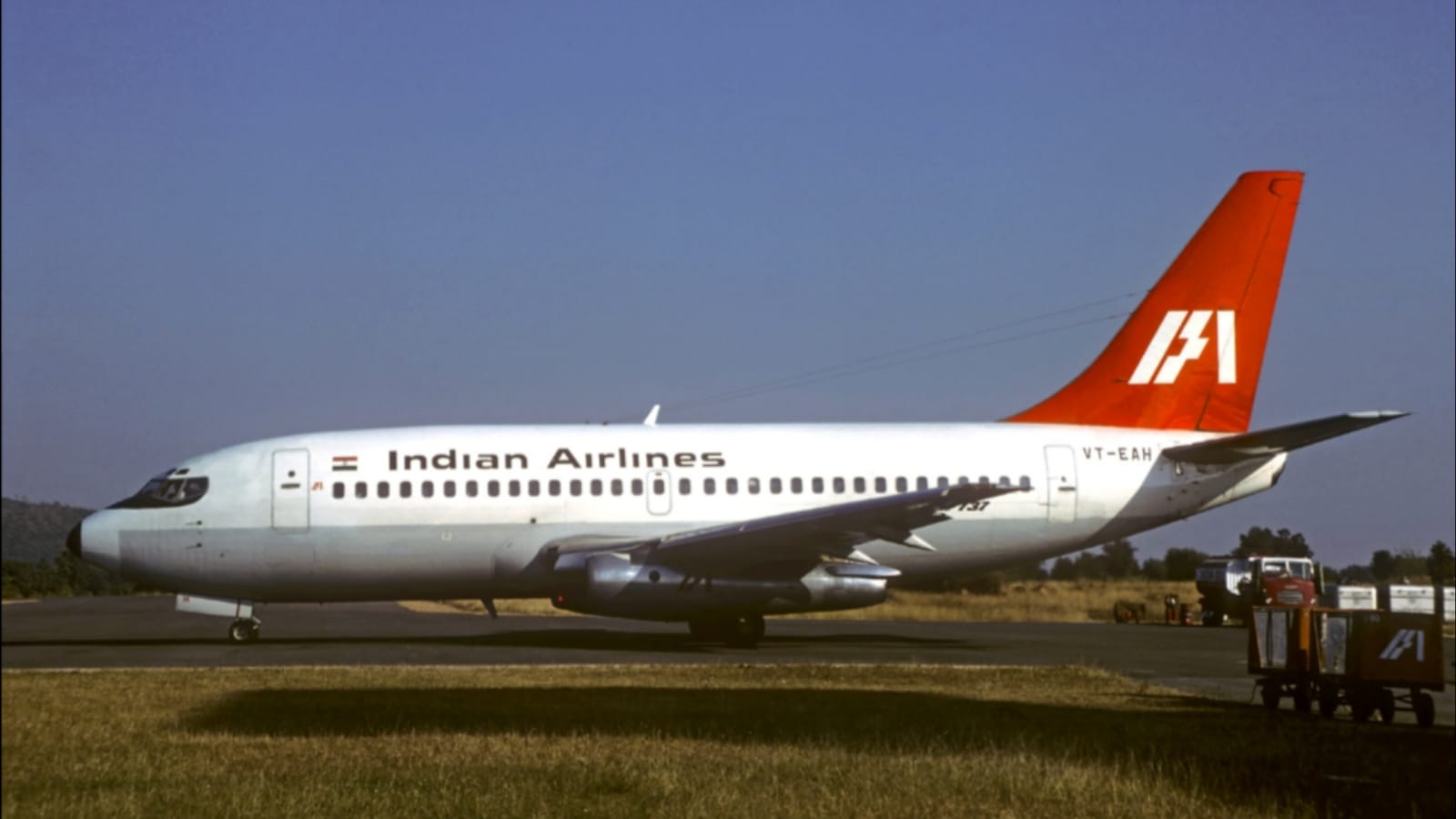 Flugzeugabsturz in Ahmedabad weckt Erinnerungen an die Flugzeugtragödie ...
